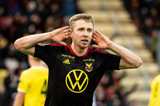 Östersunds Ludvig Fritzson jublar