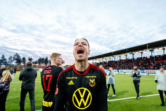 Östersunds Kristian Novak jublar