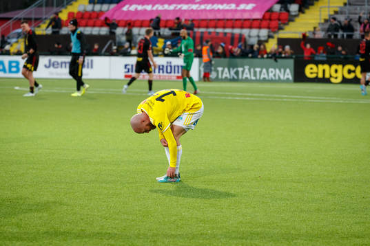 Falkenbergs Christoffer Carlsson deppar