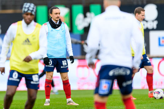 Östers Mattias Pavic före fotbollsmatchen i kvalet till