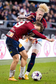Örgrytes Herman Sjögrell och Sandvikens IFs Tim Hartzell