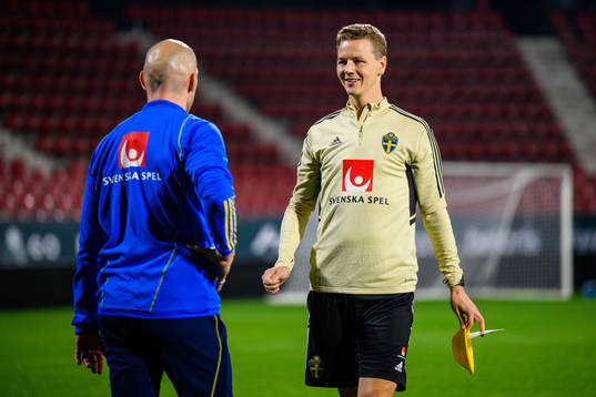 Goalkeeper coach Maths Elfvendal and Magnus Eriksson of the