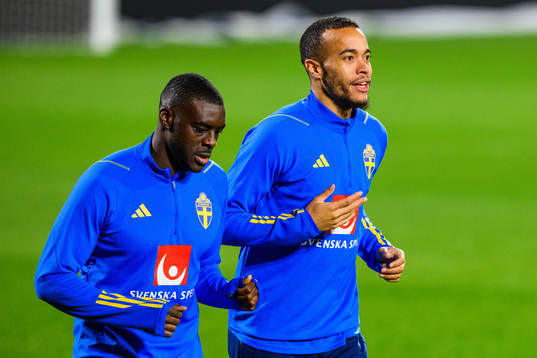 Ken Sema and Robin Quaison of the Swedish national football