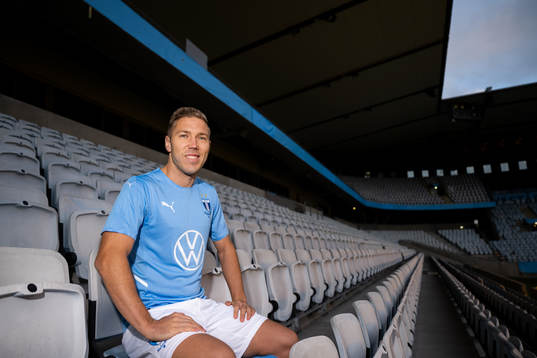 Malmö FF presenterar Anton Tinnerholm som ny spelare