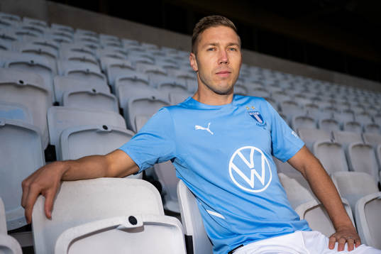 Malmö FF presenterar Anton Tinnerholm som ny spelare