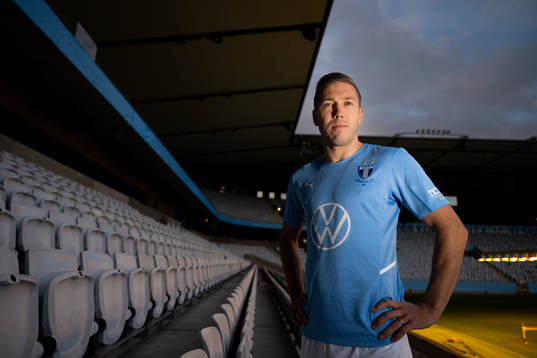 Malmö FF presenterar Anton Tinnerholm som ny spelare