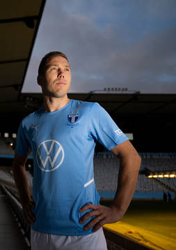 Malmö FF presenterar Anton Tinnerholm som ny spelare
