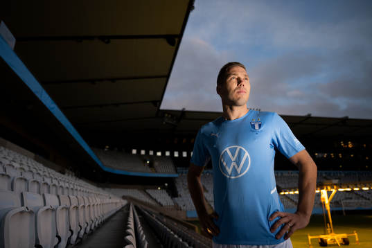 Malmö FF presenterar Anton Tinnerholm som ny spelare