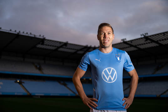 Malmö FF presenterar Anton Tinnerholm som ny spelare