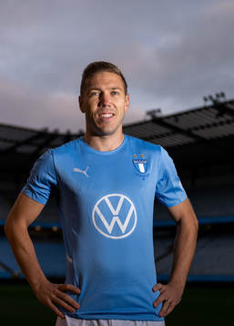 Malmö FF presenterar Anton Tinnerholm som ny spelare