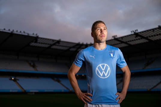 Malmö FF presenterar Anton Tinnerholm som ny spelare