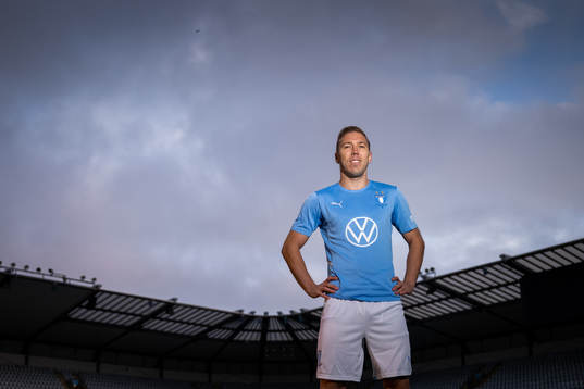Malmö FF presenterar Anton Tinnerholm som ny spelare