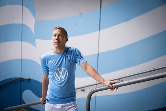Malmö FF presenterar Anton Tinnerholm som ny spelare