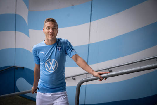 Malmö FF presenterar Anton Tinnerholm som ny spelare