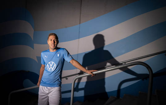 Malmö FF presenterar Anton Tinnerholm som ny spelare