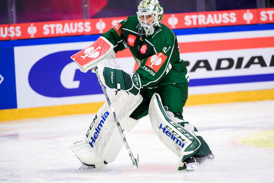 goaltender Matthew Tomkins  of Färjestad