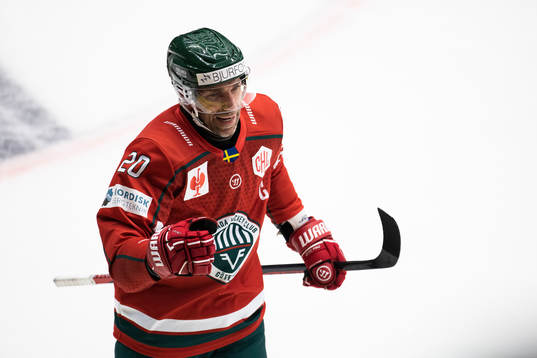 Joel Lundqvist of Frölunda celebrates scoring 1-0