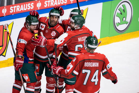 Joel Lundqvist of Frölunda celebrates