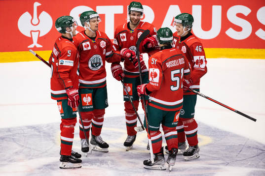 Liam Dower Nilsson of Frölunda celebrates scoring 4-0