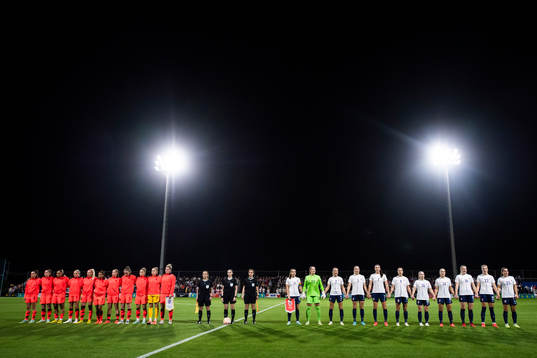 Players line up