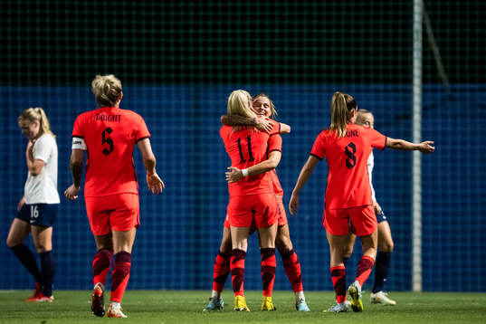 Millie Bright and Chloe Kelly of England celebrate