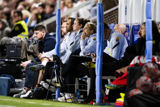 Head coach Sarina Wiegman of England