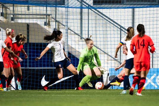 goalkeeper Aurora Mikalsen of Norway