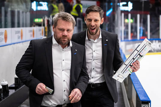 Östersunds tränare Kjell-Åke Andersson och assisterande