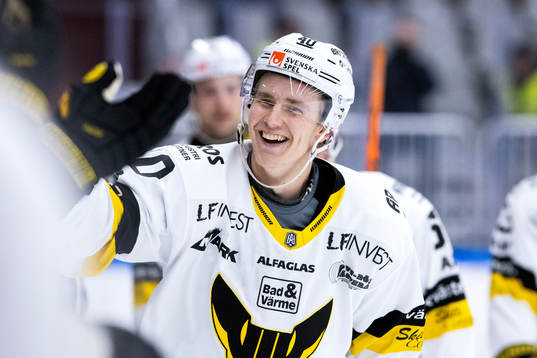 Västerås Isak Skedung jublar