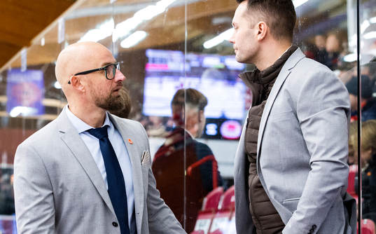 Västerviks assisterande tränare Morgan Persson och