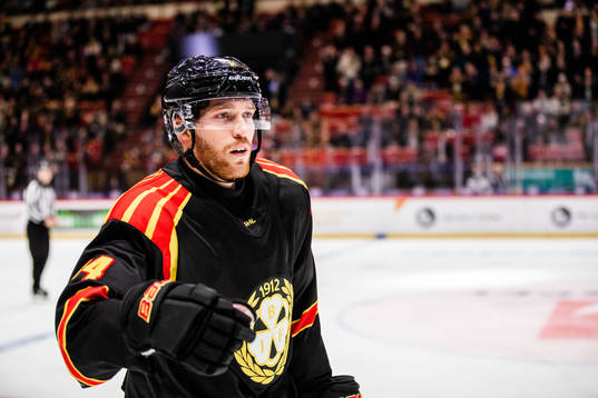 Brynäs Oscar Eklind jublar