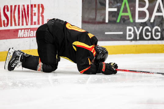 Brynäs Johan Larsson har ont