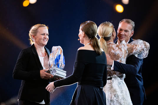 Gunilla Andersson Stampes och Nicklas Lidström tilldelas