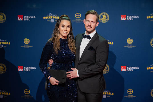 Valentina Lizana Wallner med sällskap på röda mattan