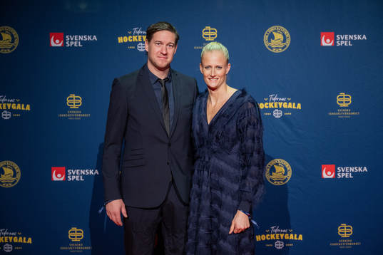 Carolina och Patrik Klüft på röda mattan