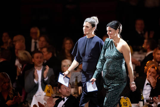Jenny och Susanna Kallur, prisutdelare Tidernas målvakt
