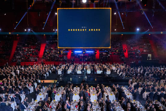 Bill Daly, prisutdelare NHL Honorary Award