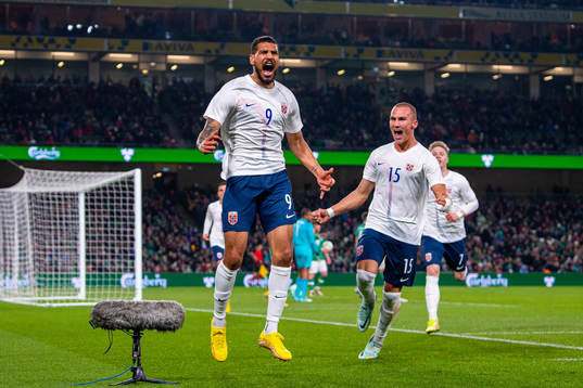 Ohi Omoijuanfo of Norway celebrates with teammate Leo Skiri
