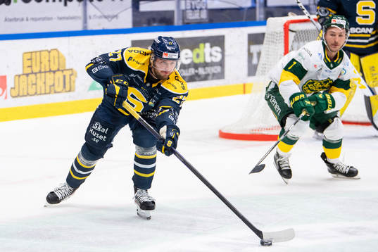 Södertäljes Daniel Norbe och Björklövens Nicholas