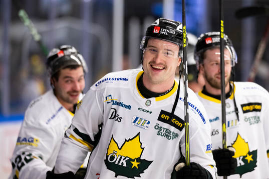 Östersunds Alexander Anderberg jublar