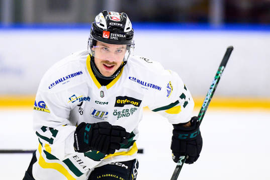 Tingsryds Elias Andersson jublar