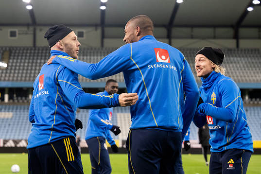 Magnus Eriksson, Isak Hien and Emil Forsberg of the Swedish