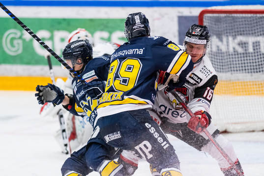 Malmö Redhawks Matias Lassen och HV71s Mikkel Bödker