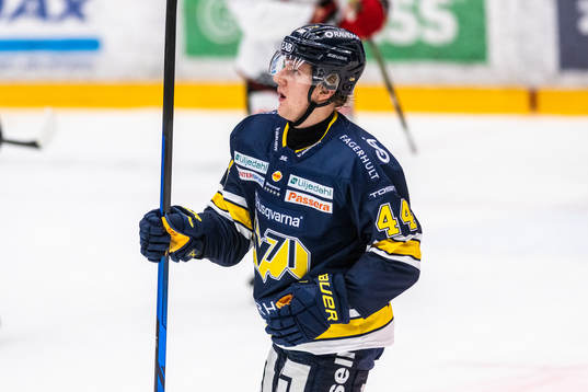 HV71s Emil Andrae
