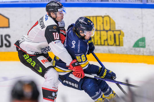 Malmö Redhawks William Von Barnekow och HV71s Fredrik