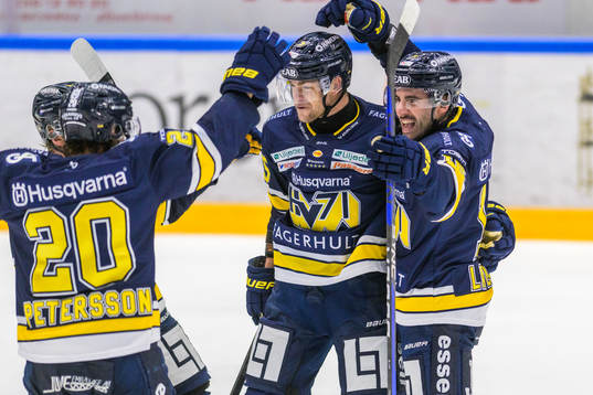 HV71s Radan Lenc och HV71s Joseph Laleggia jublar