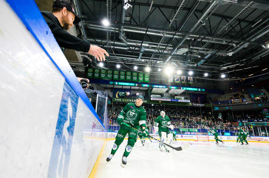 Färjestads Max Lindroth
