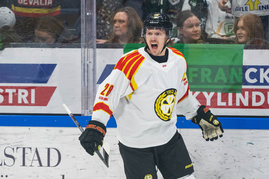 Brynäs Johannes Kinnvall jublar