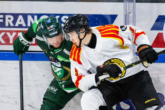 Färjestads Axel Bergkvist och Brynäs William Strömgren