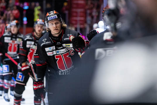 Örebros Rodrigo Abols jublar